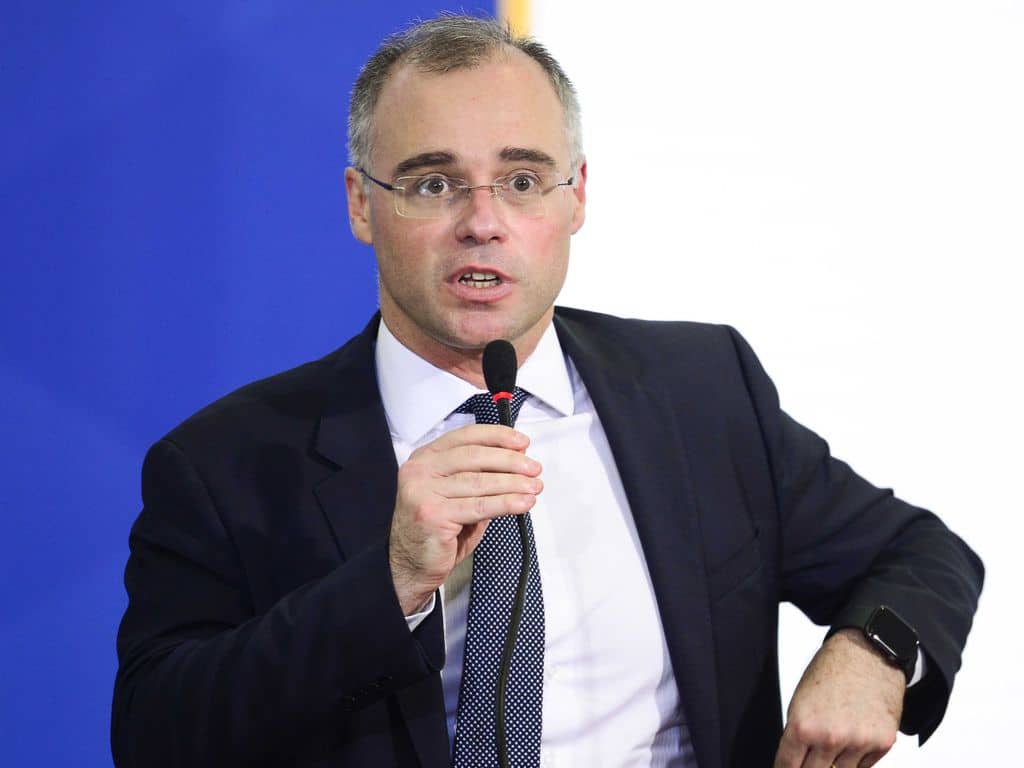andré mendonça