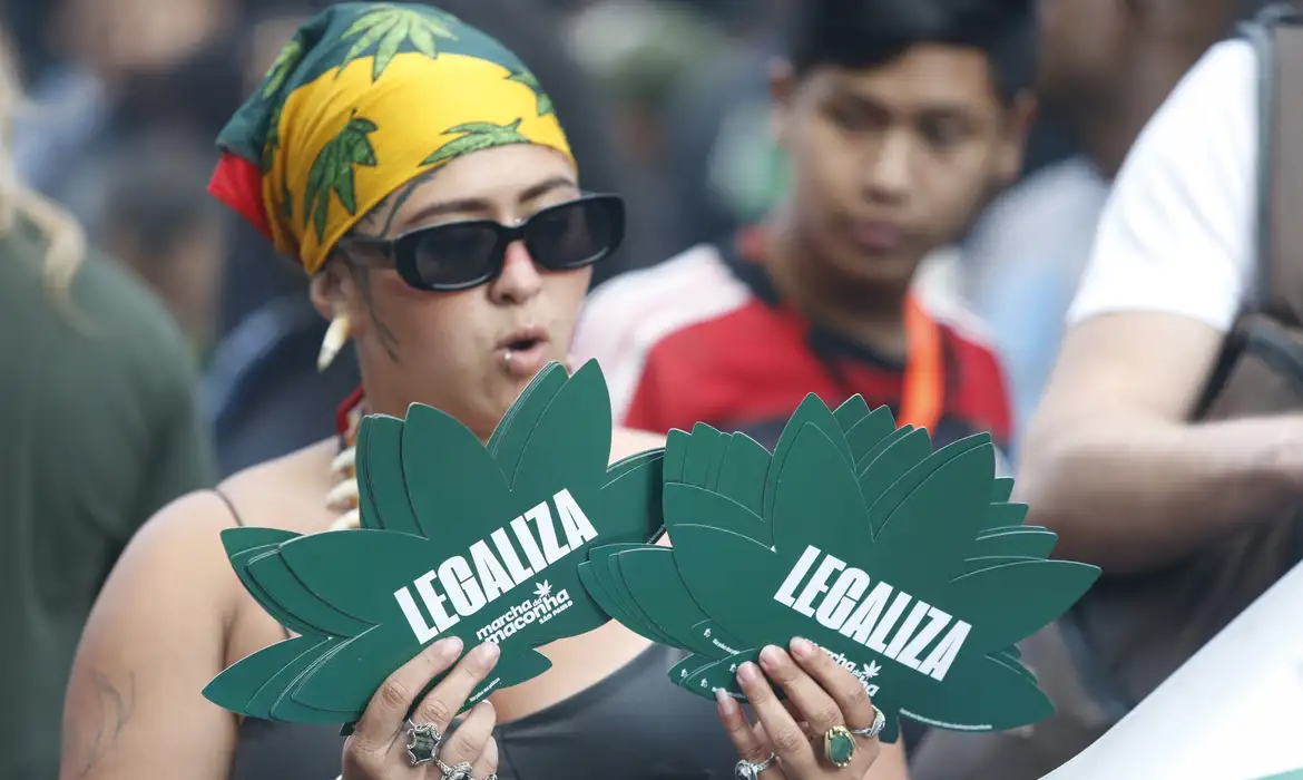 Maconha não foi legalizada no Brasil; entenda decisão do Supremo Tribunal Federal