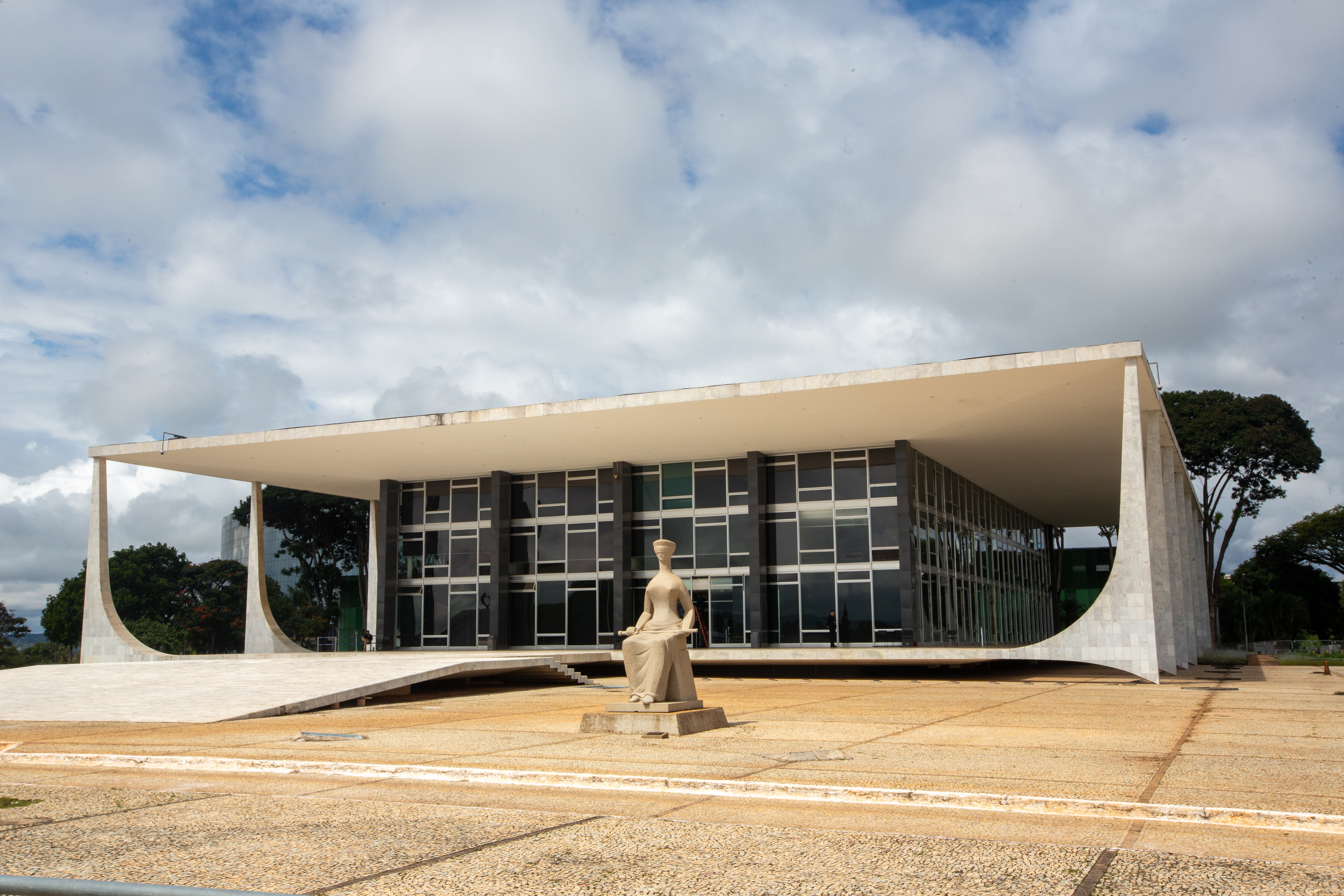 STF dá início à 5ª sessão para julgar responsabilização das redes sociais