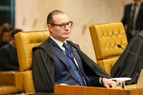 STF prorroga votação até 19h em todo o país