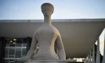 Advogado aciona Meta após derrubada de críticas a decisões sobre o púlpito e Renan