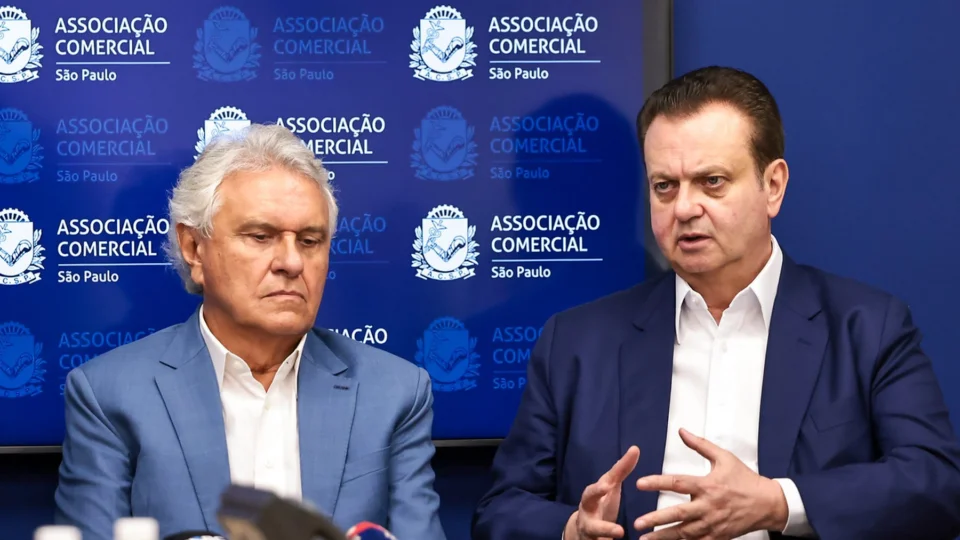PSD lança chapa Caiado e Kassab, em ato esvaziado e com críticas a Flávio