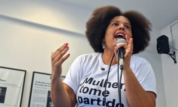 Samara Martins diz ser a única pré-candidata que mantém bandeiras históricas da esquerda