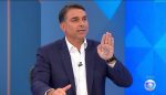 Voo de Flávio Bolsonaro e família deixa Equador e segue para Miami
