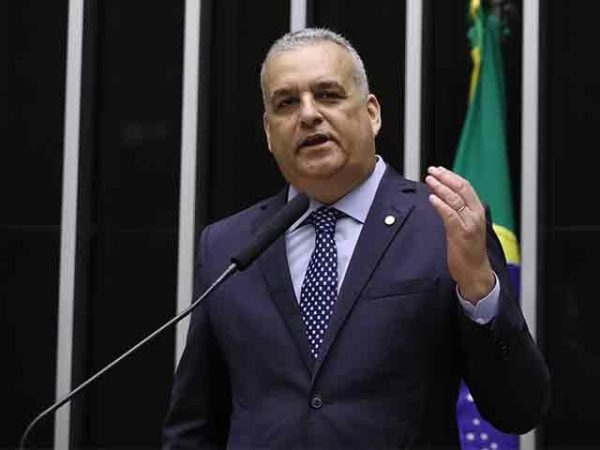 Quem é Alfredo Gaspar?