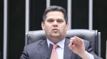 Alcolumbre mantém fim da escala 6×1 como prioridade no Senado
