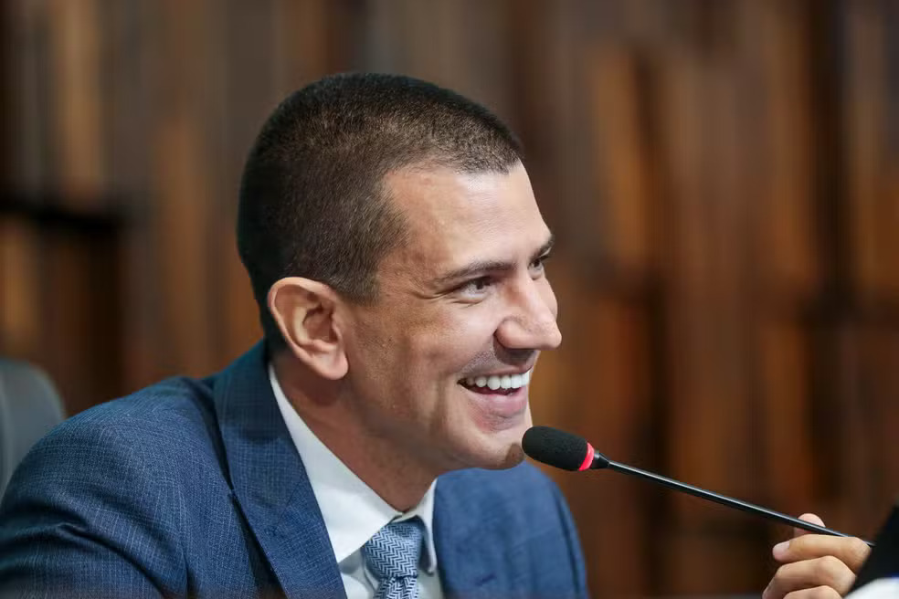 Douglas Ruas tem vitória como governador confirmada pelo TRE-RJ após retotalização dos votos