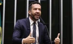 Zé Américo vê falha da esquerda no digital e destaca papel de André Janones na campanha de Lula