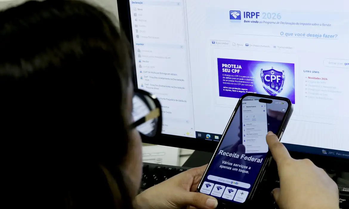 Receita envia cartas a 498 mil contribuintes na malha fina